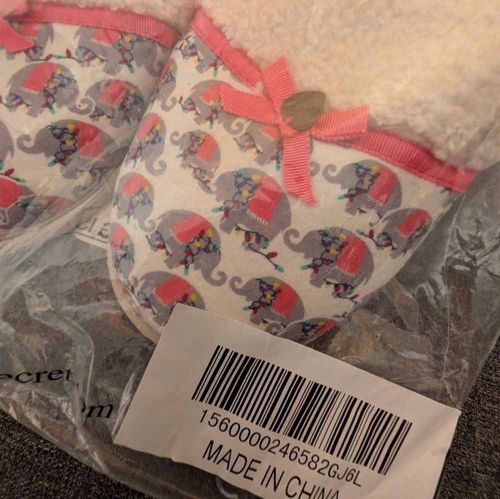 Victorias Secret Cozy Elephant Print Slippers with Pink Accents..Size L - Picture 2 of 3